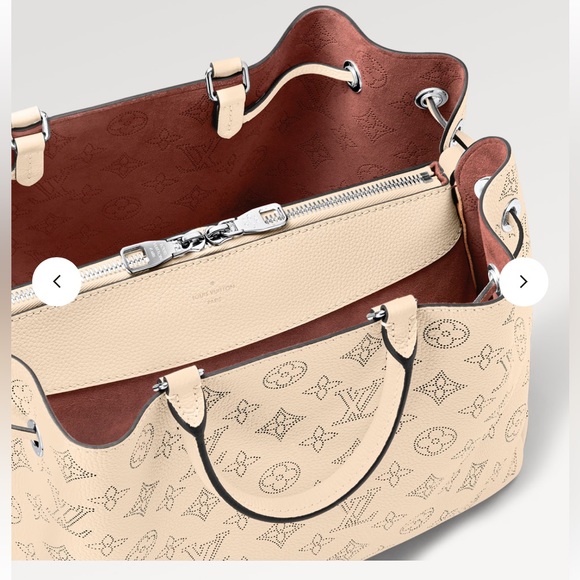 Louis Vuitton Authentic M59203
Bella Tote have box, receipts, dust bag. Wore 1x! - Picture 6 of 8